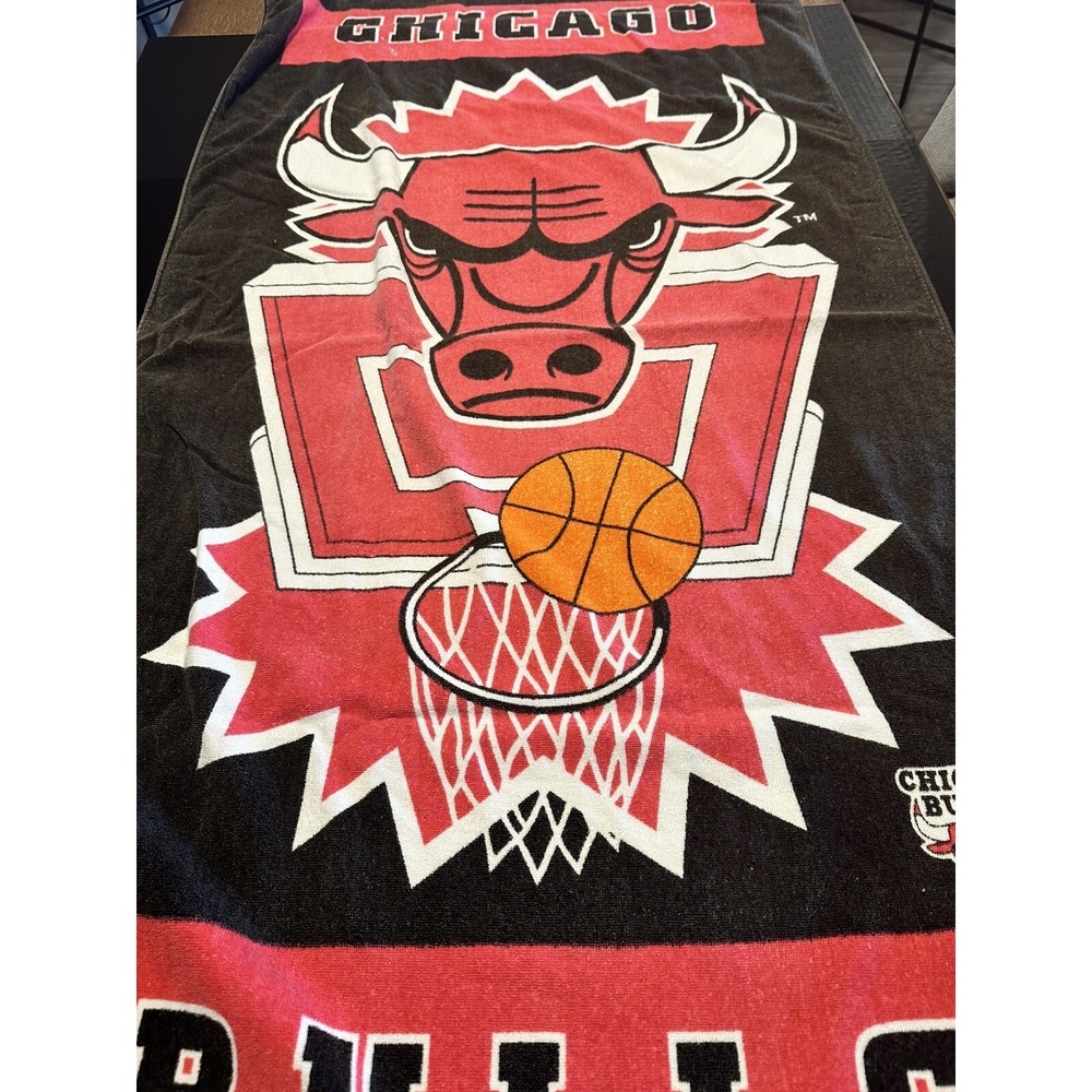 Vintage 90s Chicago Bulls NBA Basketball Beach Towel 28 x 54Black‎ Red Rare